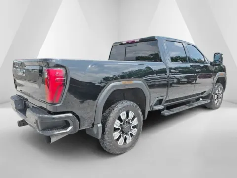 More photos of 2024 GMC Sierra 3500 HD Denali at Hocking Valley Motors, OH