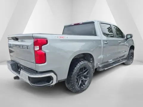 More photos of 2023 Chevrolet Silverado 1500 LT at Hocking Valley Motors, OH