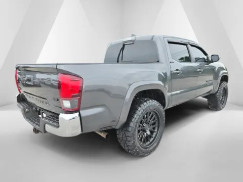 More photos of 2019 Toyota Tacoma SR5 at Hocking Valley Motors, OH