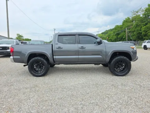 More photos of 2019 Toyota Tacoma SR5 at Hocking Valley Motors, OH