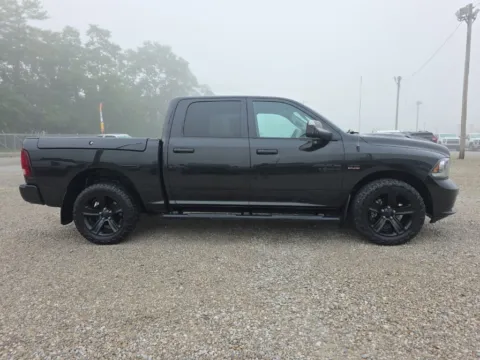 More photos of 2017 Ram 1500 Night at Hocking Valley Motors, OH
