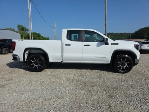 More photos of 2023 GMC Sierra 1500 Pro at Hocking Valley Motors, OH