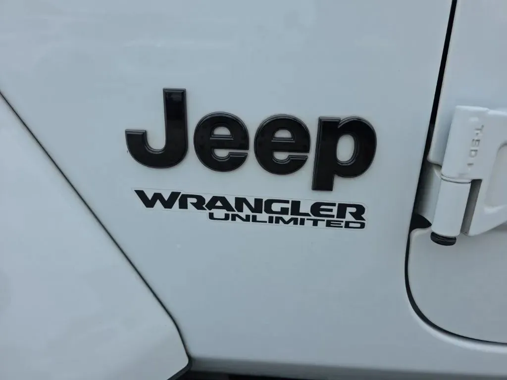 2022 Jeep Wrangler Unlimited High Altitude - Photo 9