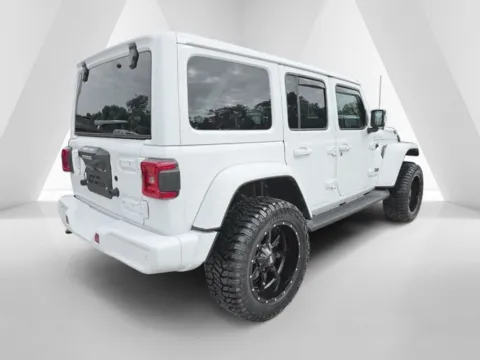 More photos of 2022 Jeep Wrangler Unlimited Sahara High Altitude at Hocking Valley Motors, OH