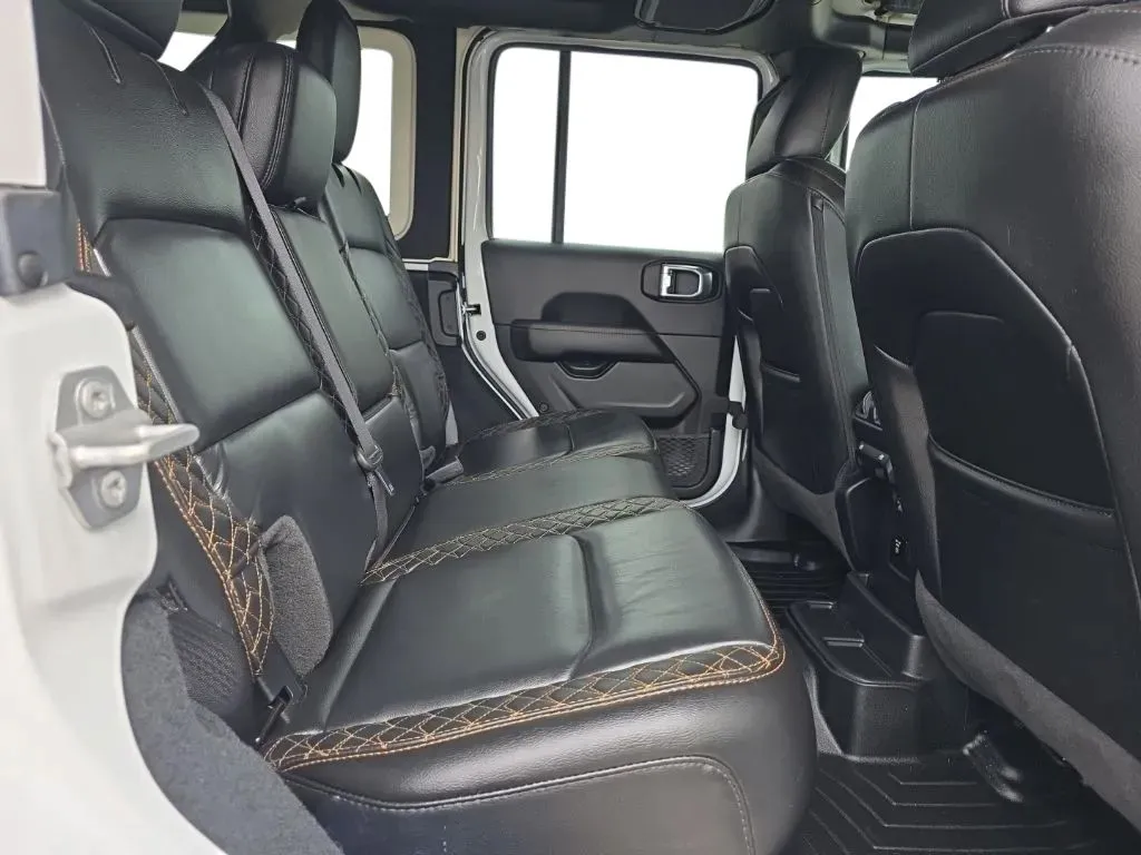 2022 Jeep Wrangler Unlimited High Altitude - Photo 16