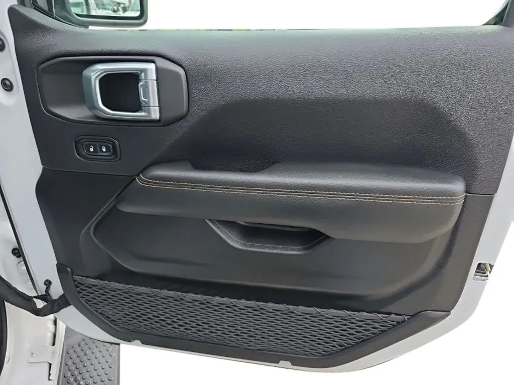 2022 Jeep Wrangler Unlimited High Altitude - Photo 19