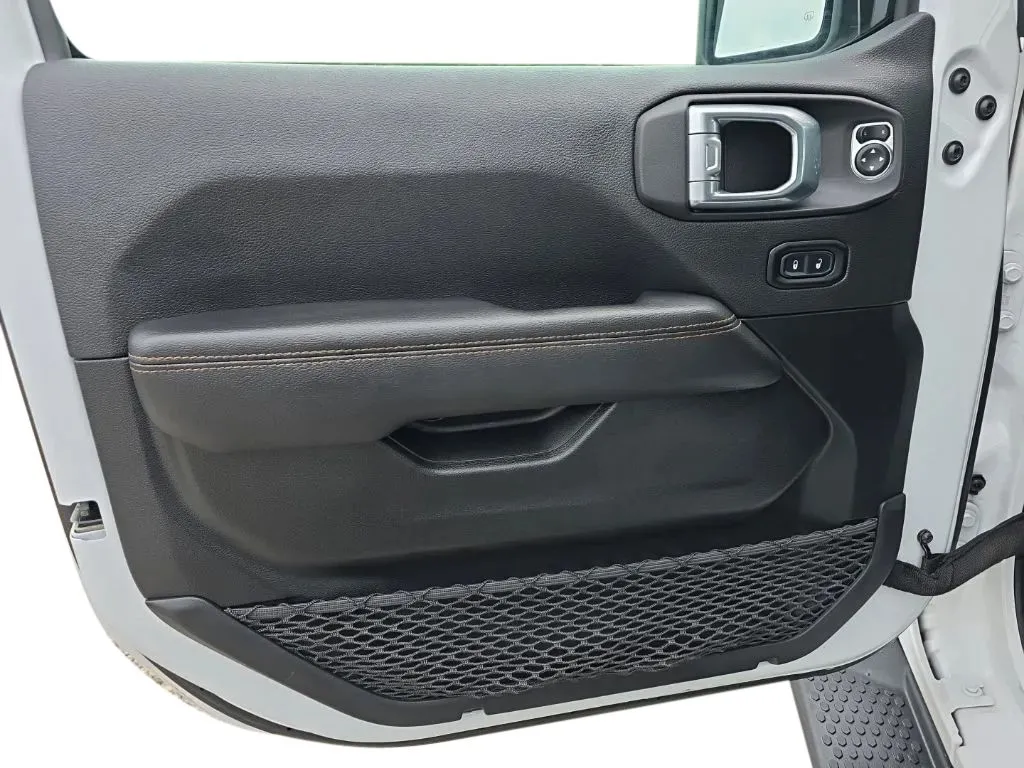 2022 Jeep Wrangler Unlimited High Altitude - Photo 11