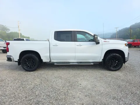 More photos of 2020 Chevrolet Silverado 1500 LT at Hocking Valley Motors, OH