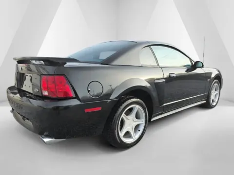 More photos of 2001 Ford Mustang GT at Hocking Valley Motors, OH