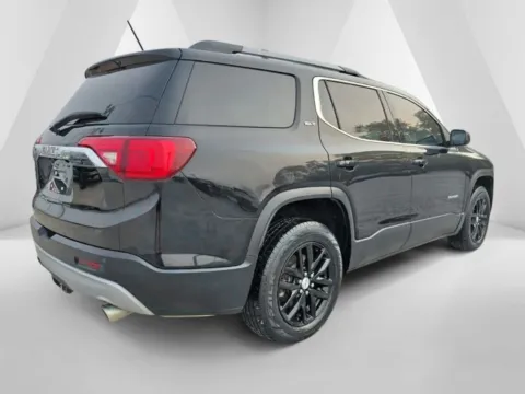 More photos of 2019 GMC Acadia SLT-1 at Hocking Valley Motors, OH