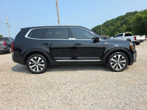 More photos of 2022 Kia Telluride EX at Hocking Valley Motors, OH
