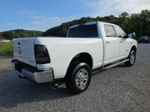 More photos of 2022 Ram 2500 Big Horn at Hocking Valley Motors, OH