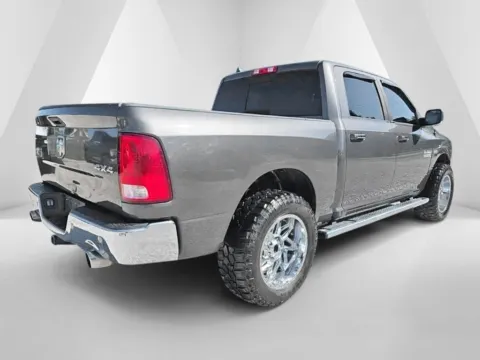 More photos of 2017 Ram 1500 Big Horn at Hocking Valley Motors, OH