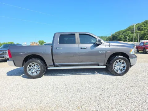 More photos of 2017 Ram 1500 Big Horn at Hocking Valley Motors, OH