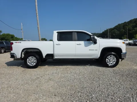 More photos of 2021 Chevrolet Silverado 2500HD LT at Hocking Valley Motors, OH