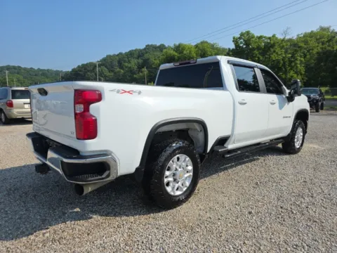 More photos of 2021 Chevrolet Silverado 2500HD LT at Hocking Valley Motors, OH