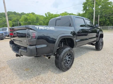 More photos of 2018 Toyota Tacoma TRD Off-Road at Hocking Valley Motors, OH