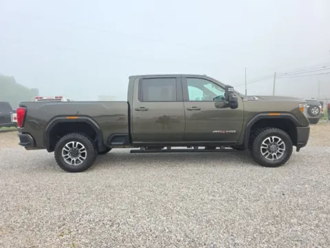 More photos of 2022 GMC Sierra 2500HD AT4 at Hocking Valley Motors, OH