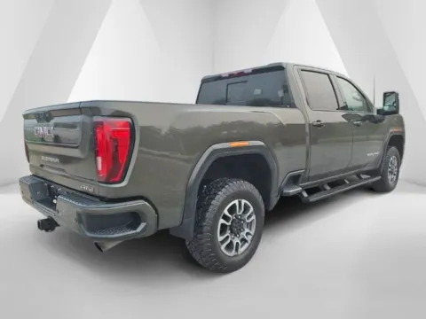 More photos of 2022 GMC Sierra 2500HD AT4 at Hocking Valley Motors, OH