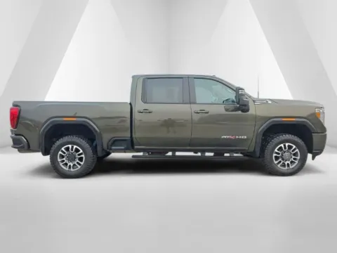 More photos of 2022 GMC Sierra 2500HD AT4 at Hocking Valley Motors, OH
