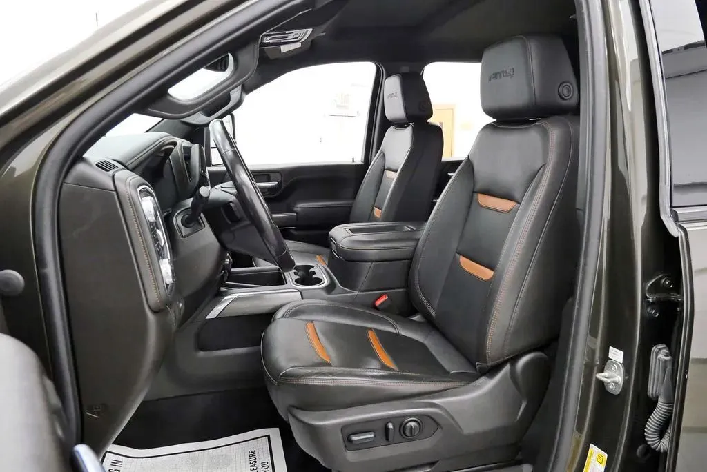 2022 GMC Sierra 2500HD AT4 - Photo 8