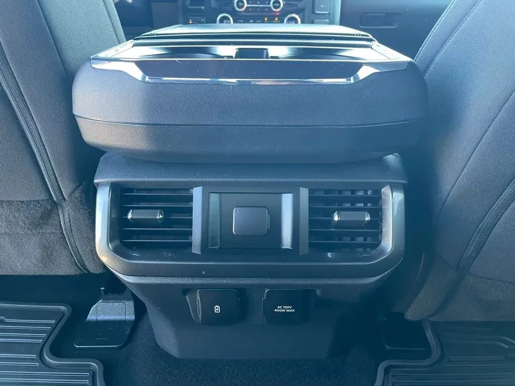 2023 Ford F-150 XLT - Photo 25