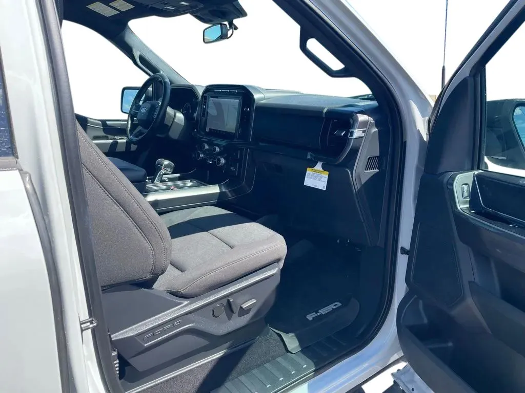 2023 Ford F-150 XLT - Photo 18