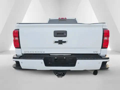 More photos of 2018 Chevrolet Silverado 3500 HD LTZ at Hocking Valley Motors, OH