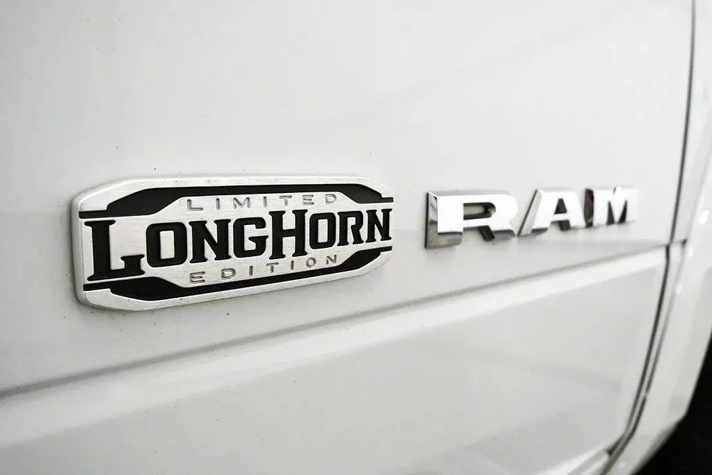 2022 RAM Ram 3500 Pickup Longhorn - Photo 10