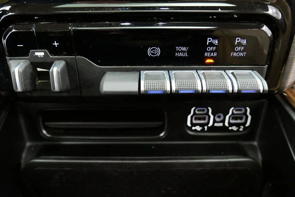 2022 RAM Ram 3500 Pickup Longhorn - Photo 31
