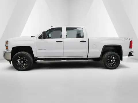 More photos of 2018 Chevrolet Silverado 3500 HD Work Truck at Hocking Valley Motors, OH