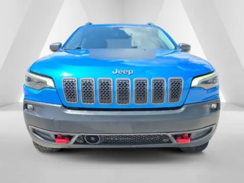 Photos of 2021 Jeep Cherokee Trailhawk for sale in Logan, OH at Hocking Valley Motors