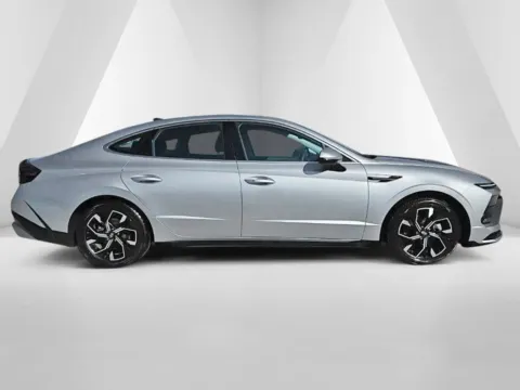 More photos of 2025 Hyundai Sonata SEL at Hocking Valley Motors, OH