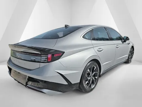 More photos of 2025 Hyundai Sonata SEL at Hocking Valley Motors, OH