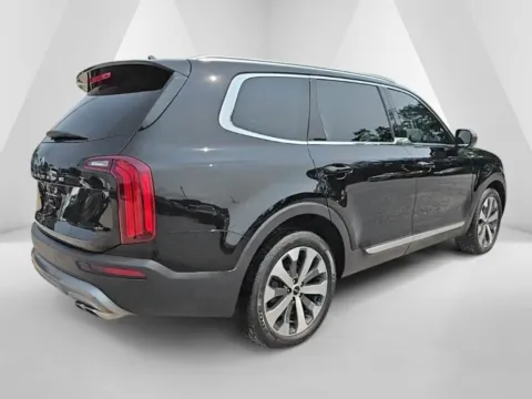 More photos of 2022 Kia Telluride EX at Hocking Valley Motors, OH