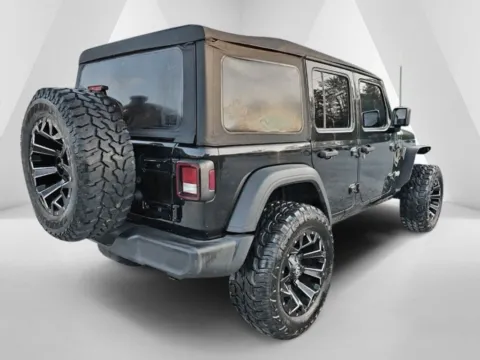More photos of 2018 Jeep Wrangler Unlimited Sport at Hocking Valley Motors, OH