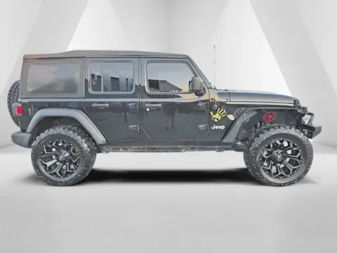 More photos of 2018 Jeep Wrangler Unlimited Sport at Hocking Valley Motors, OH