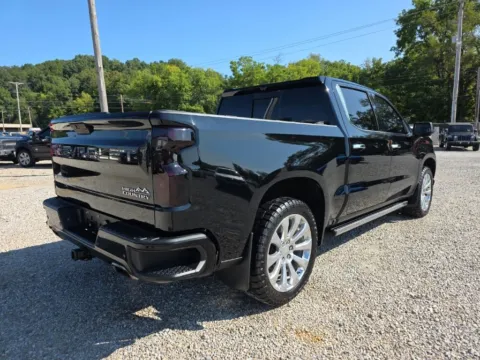 More photos of 2020 Chevrolet Silverado 1500 High Country at Hocking Valley Motors, OH