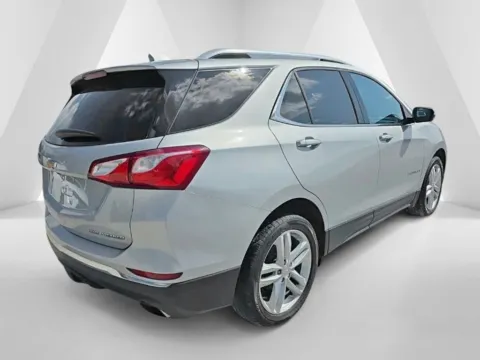 More photos of 2020 Chevrolet Equinox Premier at Hocking Valley Motors, OH