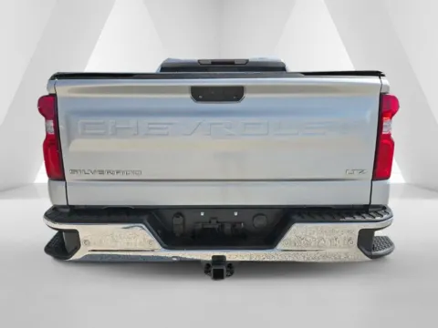 More photos of 2020 Chevrolet Silverado 1500 LTZ at Hocking Valley Motors, OH