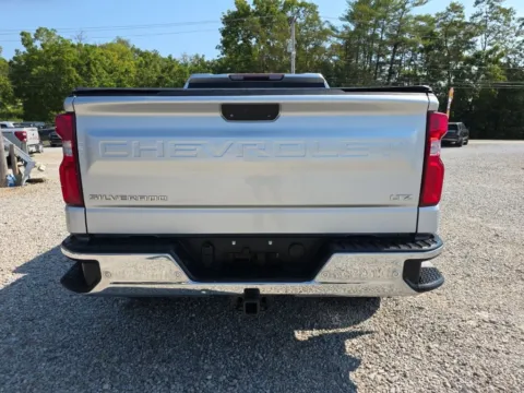 More photos of 2020 Chevrolet Silverado 1500 LTZ at Hocking Valley Motors, OH
