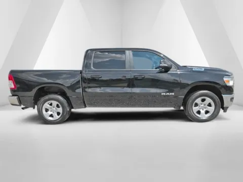 More photos of 2021 Ram 1500 Big Horn/Lone Star at Hocking Valley Motors, OH