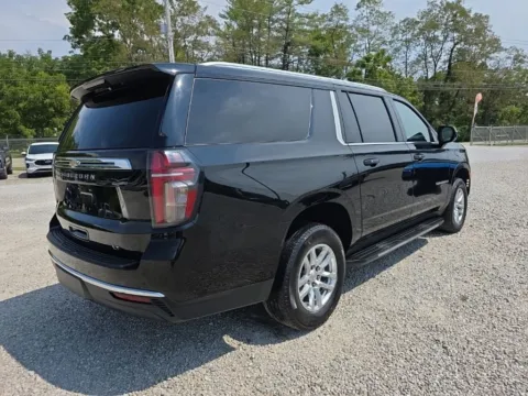 More photos of 2024 Chevrolet Suburban LT at Hocking Valley Motors, OH