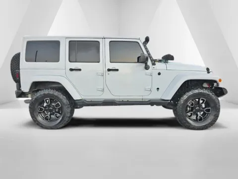 More photos of 2017 Jeep Wrangler Unlimited Sahara at Hocking Valley Motors, OH