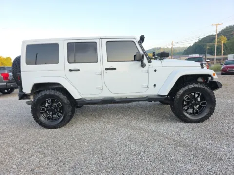More photos of 2017 Jeep Wrangler Unlimited Sahara at Hocking Valley Motors, OH