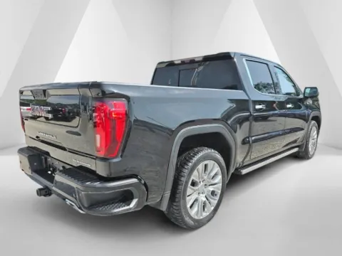 More photos of 2021 GMC Sierra 1500 Denali at Hocking Valley Motors, OH
