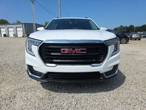 Photos of 2023 GMC Terrain SLE for sale in Logan, OH at Hocking Valley Motors