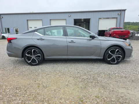 More photos of 2024 Nissan Altima 2.5 SR at Hocking Valley Motors, OH
