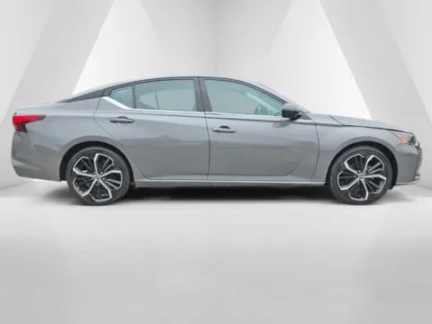 More photos of 2024 Nissan Altima 2.5 SR at Hocking Valley Motors, OH