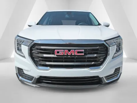 Photos of 2024 GMC Terrain SLE for sale in Logan, OH at Hocking Valley Motors